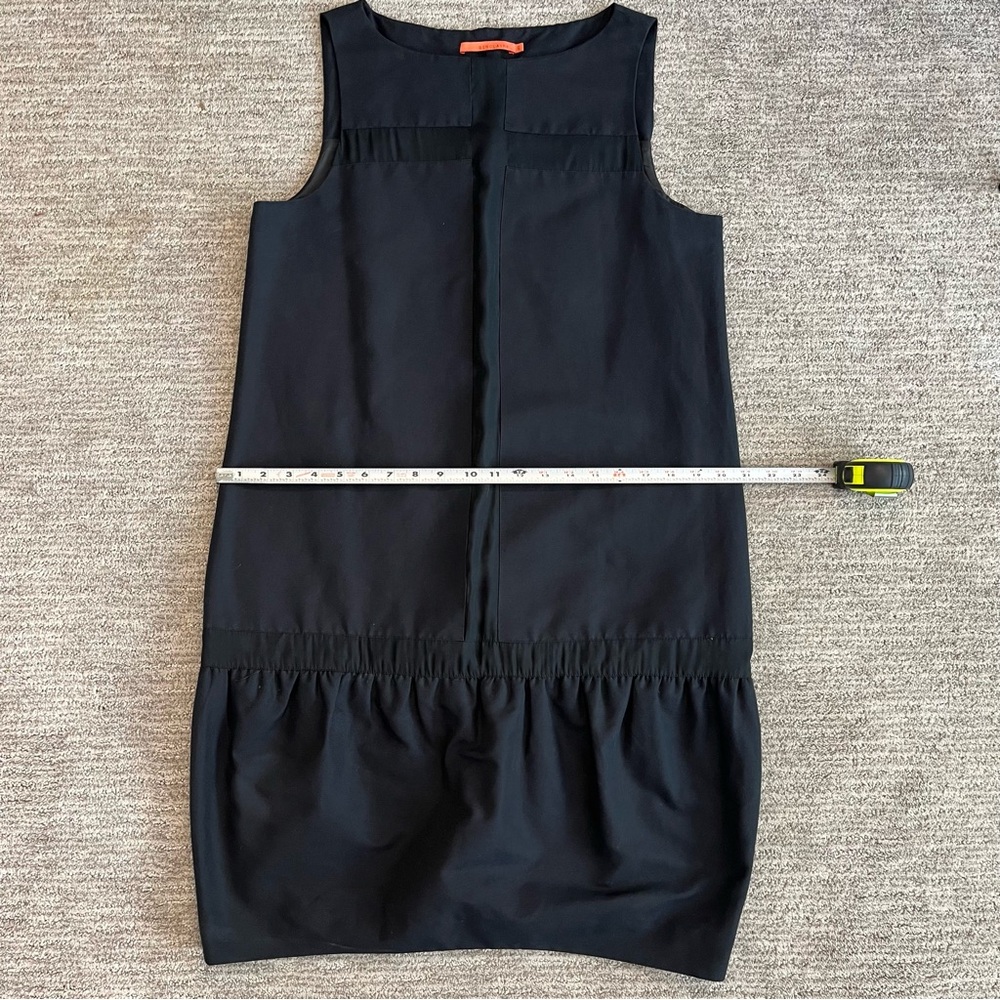 Sinclaire 10 Women’s Black Sleeveless Dress Size 10 Sheath Cross Band Ruffle Hem - Picture 7 of 12